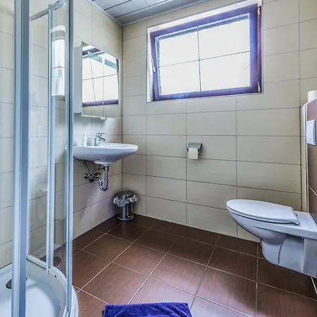 Art-rooms-gästezimmer Privatunterkunft *